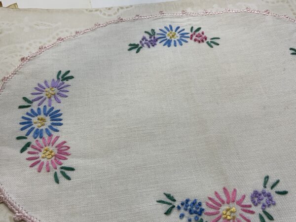 Oval vintage doily - #25 - Image 4