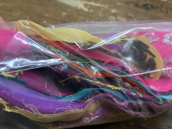 Sari remnants (retailles) - vivid colours - Image 2